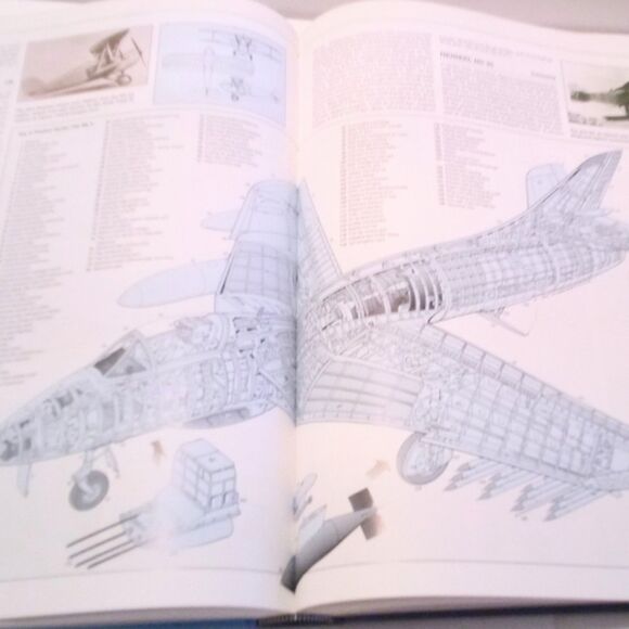 The Complete Book of Fighters An Illustrated Encyclopedia of Fighter Aircraft - Picture 4 of 5